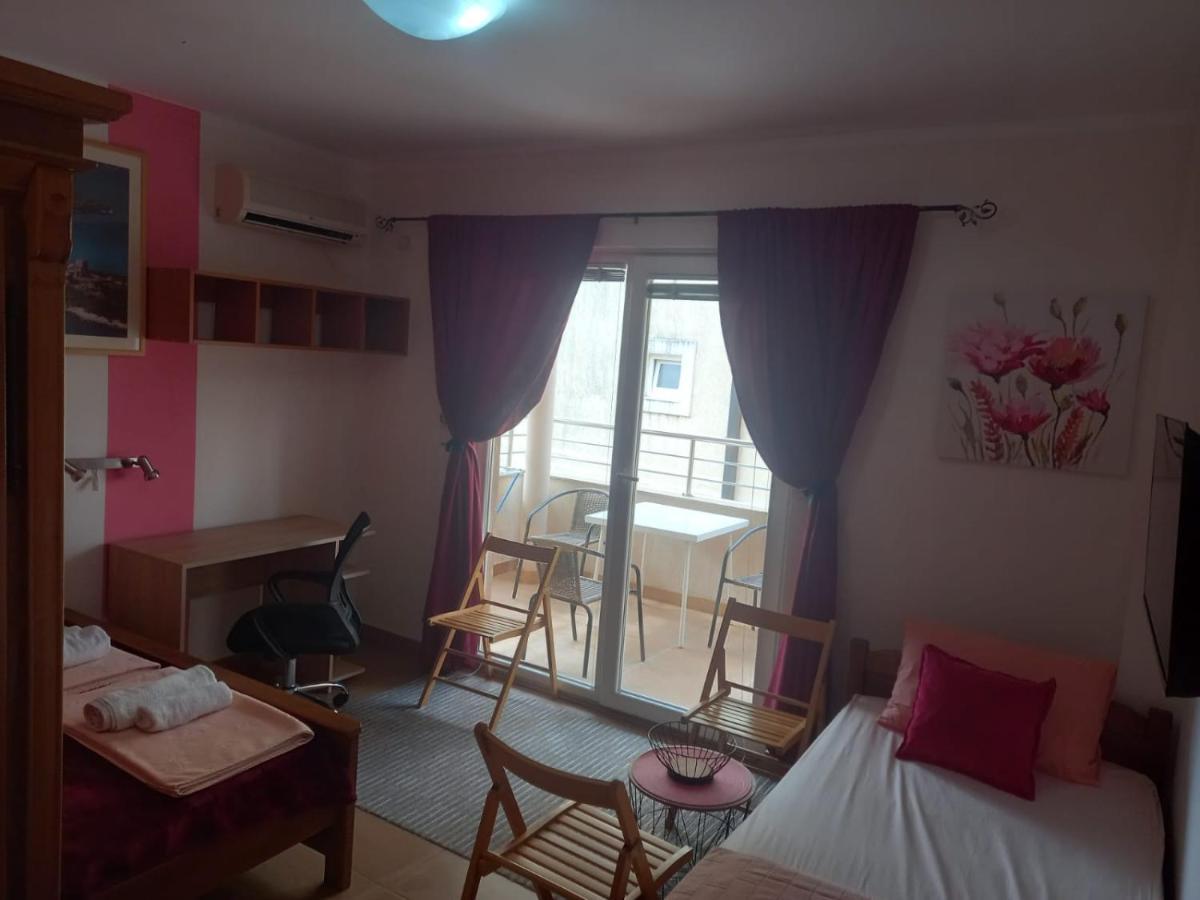 Lale Na Moru Budva